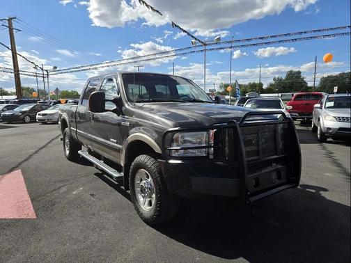 Gray 2005 Ford F-250 XLT