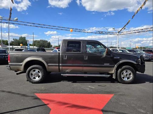 Gray 2005 Ford F-250 XLT