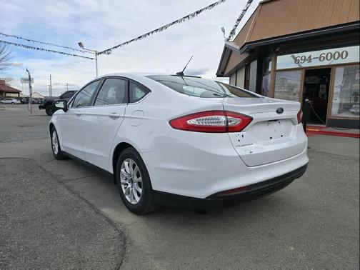 2016 Ford Fusion S