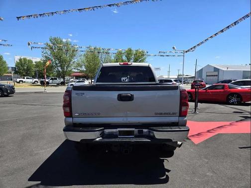 Gray 2003 Chevrolet Silverado 2500 LS H/D Crew Cab