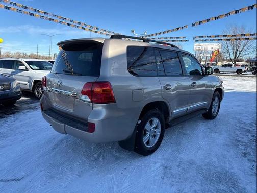 2014 Toyota Land Cruiser Base