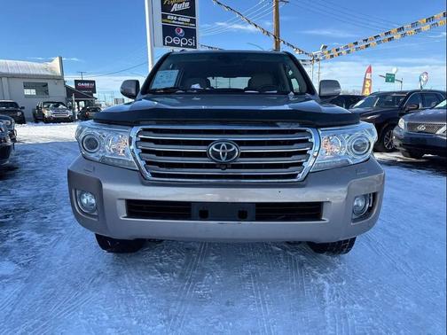 2014 Toyota Land Cruiser Base