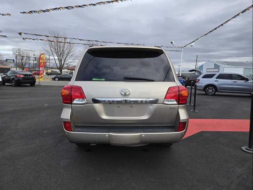 2014 Toyota Land Cruiser Base