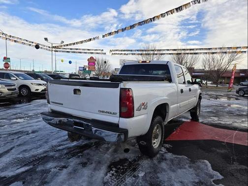 2004 Chevrolet Silverado 2500 LS H/D Crew Cab