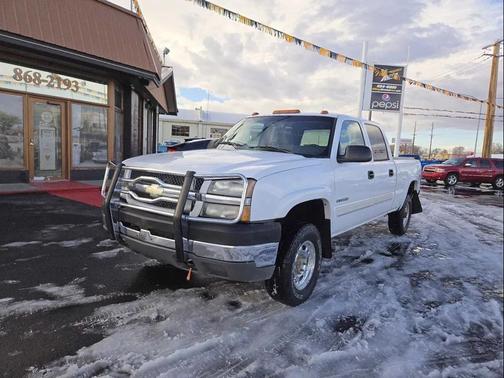 2004 Chevrolet Silverado 2500 LS H/D Crew Cab