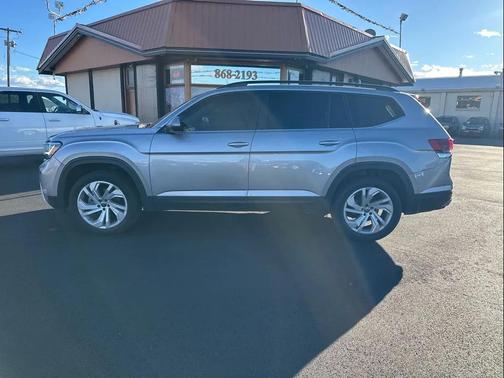 2021 Volkswagen Atlas 3.6L SE w/Technology