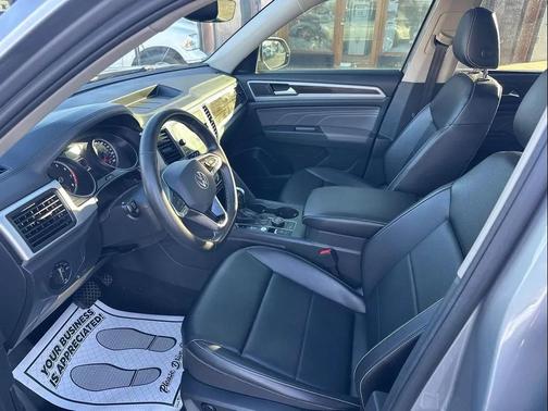 2021 Volkswagen Atlas 3.6L SE w/Technology