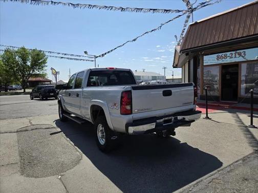 2004 Chevrolet Silverado 2500 LS H/D Crew Cab
