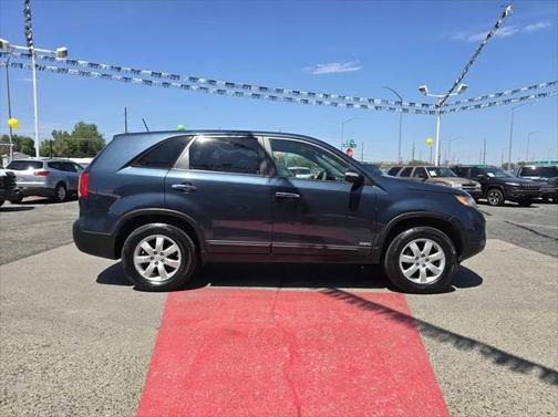 2011 Kia Sorento LX