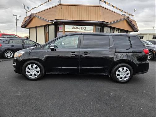 2019 Kia Sedona LX