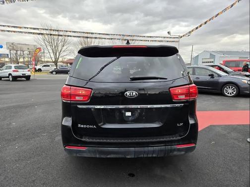 2019 Kia Sedona LX
