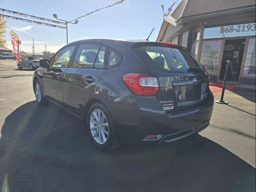 2013 Subaru Impreza 2.0i Premium