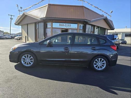 2013 Subaru Impreza 2.0i Premium