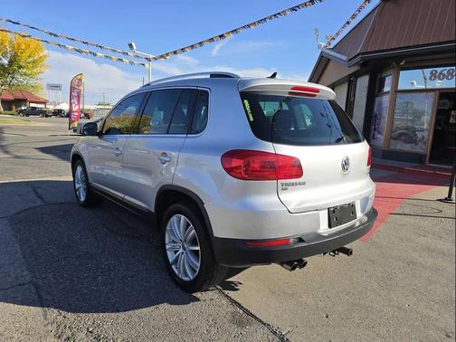 2016 Volkswagen Tiguan SE