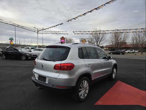 2016 Volkswagen Tiguan SE