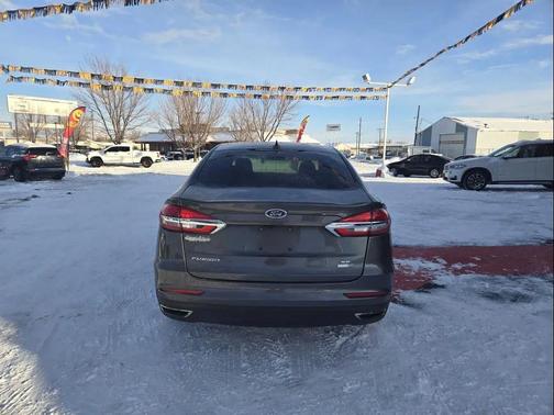 2020 Ford Fusion SE