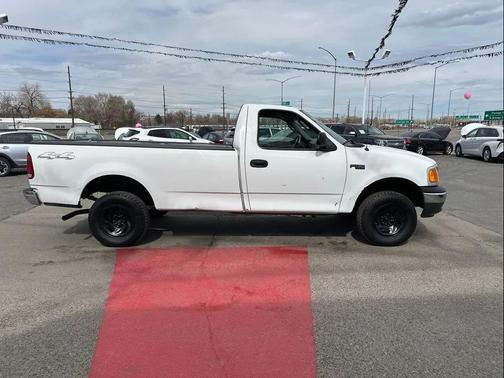 2004 Ford F-150 XL