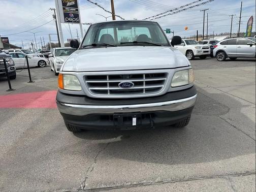 2004 Ford F-150 XL