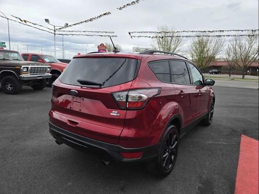 Ruby Red Metallic Tinted Clearcoat 2018 Ford Escape SE