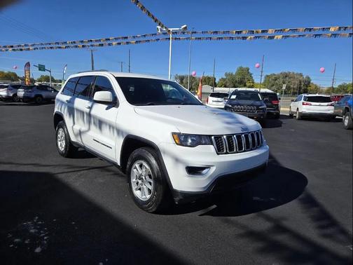 2020 Jeep Grand Cherokee Laredo
