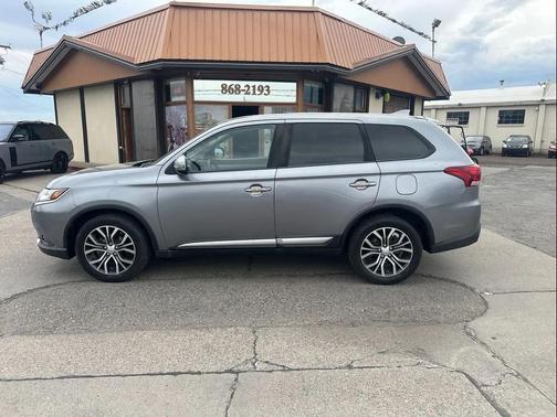 2018 Mitsubishi Outlander ES
