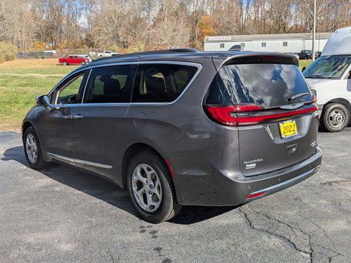 2022 Chrysler Pacifica Limited