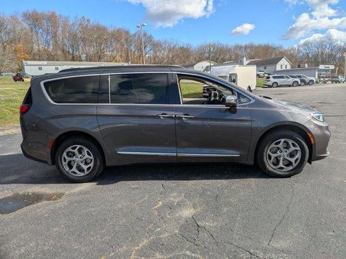 2022 Chrysler Pacifica Limited