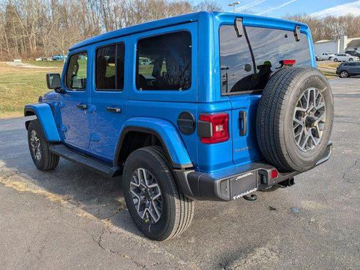 2026 Jeep Wrangler 4-Door Sahara 4x4