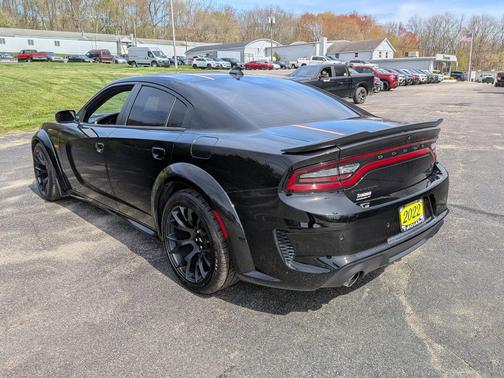 Pitch Black Clearcoat 2022 Dodge Charger Scat Pack