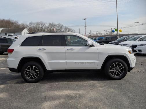 Bright White Clearcoat 2022 Jeep Grand Cherokee WK Limited