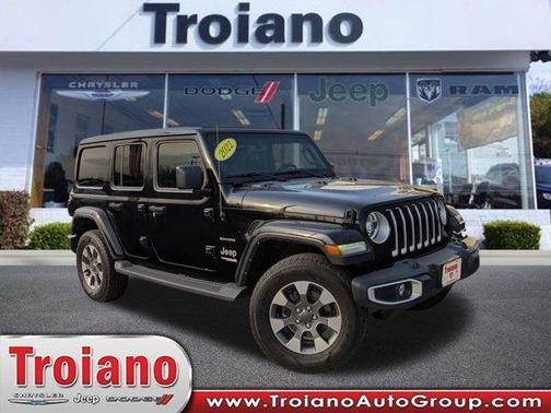 Black Clearcoat 2022 Jeep Wrangler Unlimited Sahara
