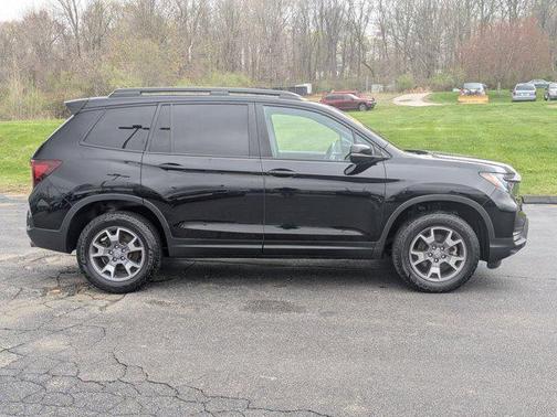 2022 Honda Passport AWD TrailSport