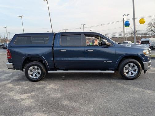 Patriot Blue Pearlcoat 2022 RAM 1500 Laramie