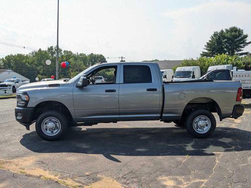 2024 RAM 2500 Tradesman Crew Cab 4x4 6'4' Box