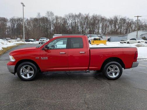 Flame Red Clearcoat 2018 RAM 1500 Big Horn