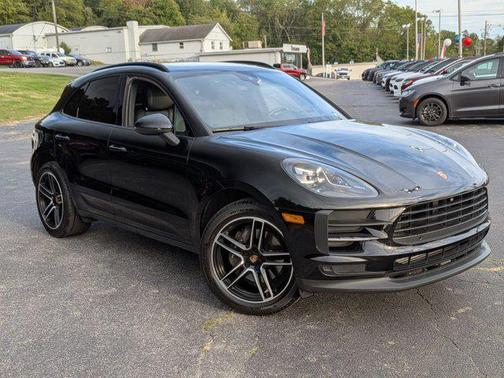 2021 Porsche Macan AWD