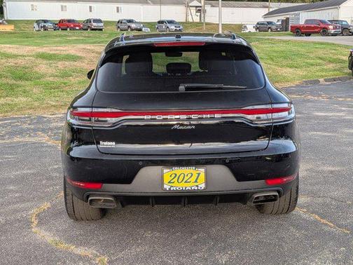2021 Porsche Macan AWD