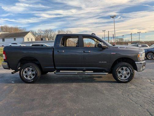 2019 RAM 2500 Big Horn Crew Cab 4x4 6'4' Box