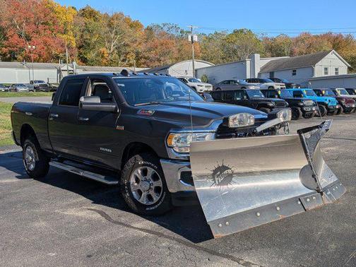 2019 RAM 2500 Big Horn Crew Cab 4x4 6'4' Box