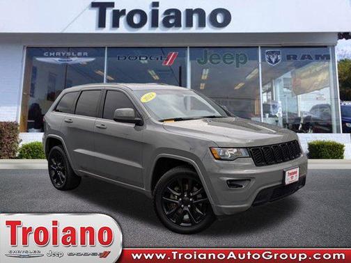 2022 Jeep Grand Cherokee Laredo