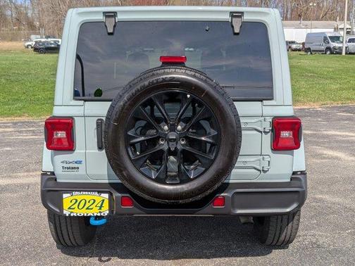 Earl Clearcoat 2024 Jeep Wrangler 4xe Sahara