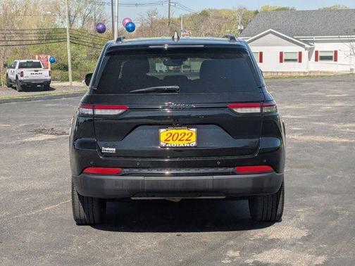 2022 Jeep Grand Cherokee Altitude
