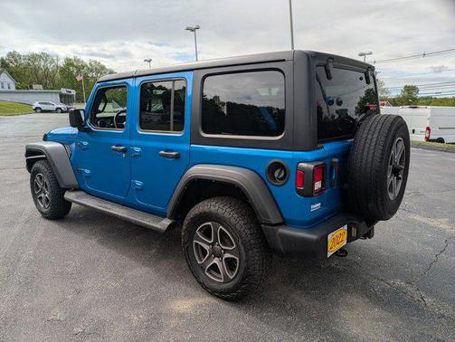 2022 Jeep Wrangler Unlimited Sport