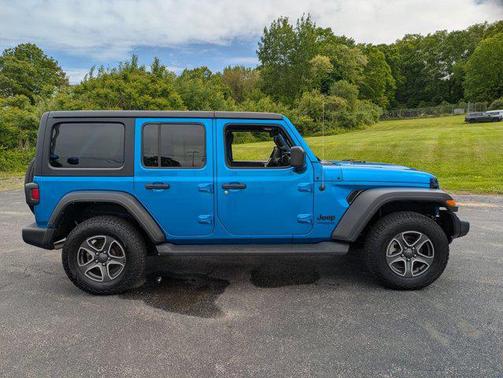 2022 Jeep Wrangler Unlimited Sport