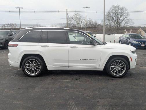 2022 Jeep Grand Cherokee 4xe Summit