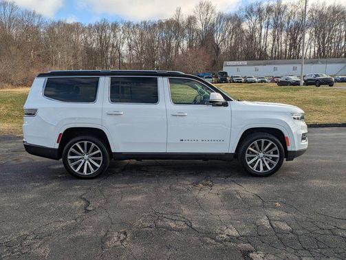 2022 Jeep Grand Wagoneer Series II 4x4