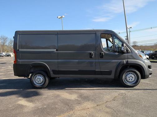 Ceramic Gray Clearcoat 2026 RAM ProMaster 1500 Low Roof