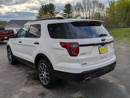 White 2017 Ford Explorer sport