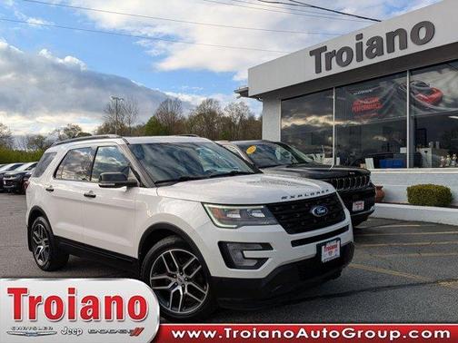 White 2017 Ford Explorer sport
