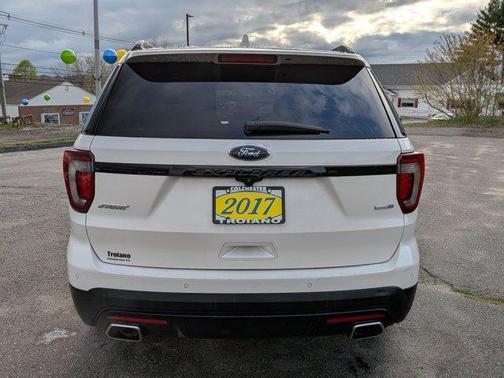 White 2017 Ford Explorer sport